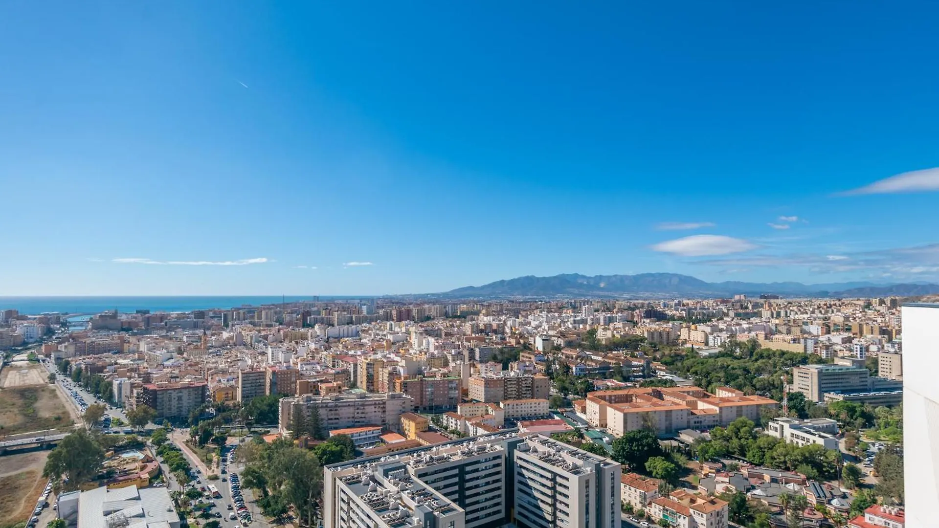 Fantastico Piso Con Vistas Y Terraza 6 Personas Cerca Del Centro Apartment Malaga