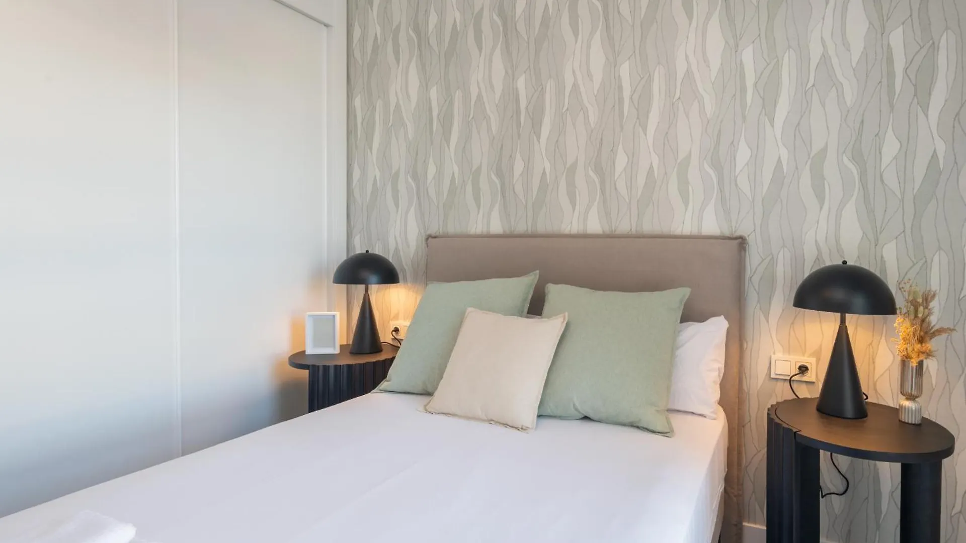 Fantastico Piso Con Vistas Y Terraza 6 Personas Cerca Del Centro Apartment Malaga Spain